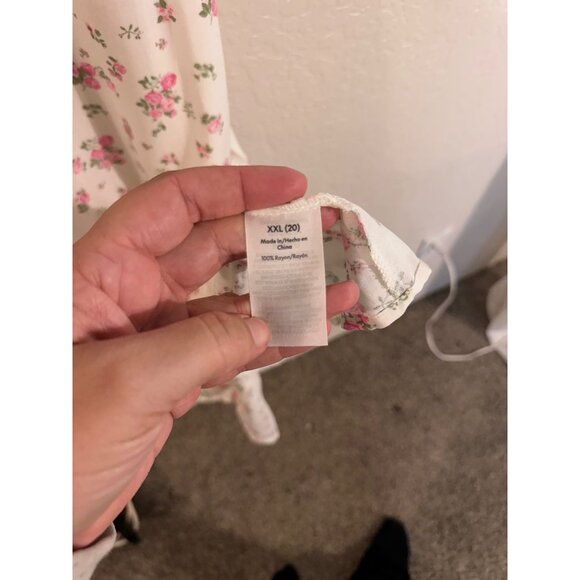 No Boundaries Plus Size Milkmaid Floral Puff Sleeved Midi Dress - Picture 10 of 11